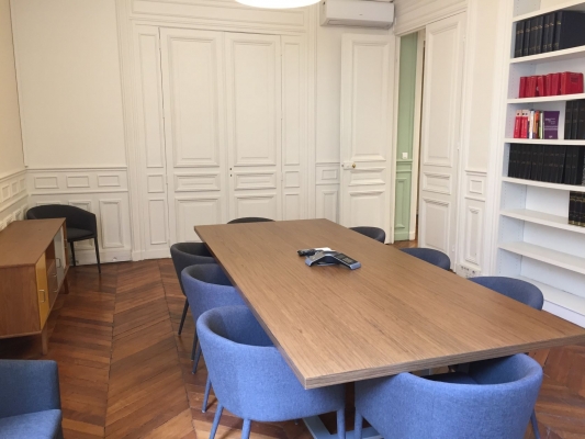 26 George V - salle réunion 2 autre vue.jpg